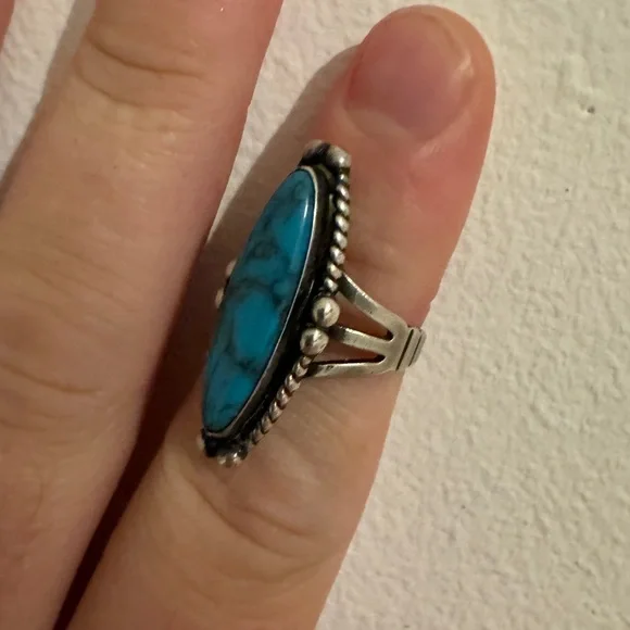 Turquoise Silver Ring - Picture 2 of 3